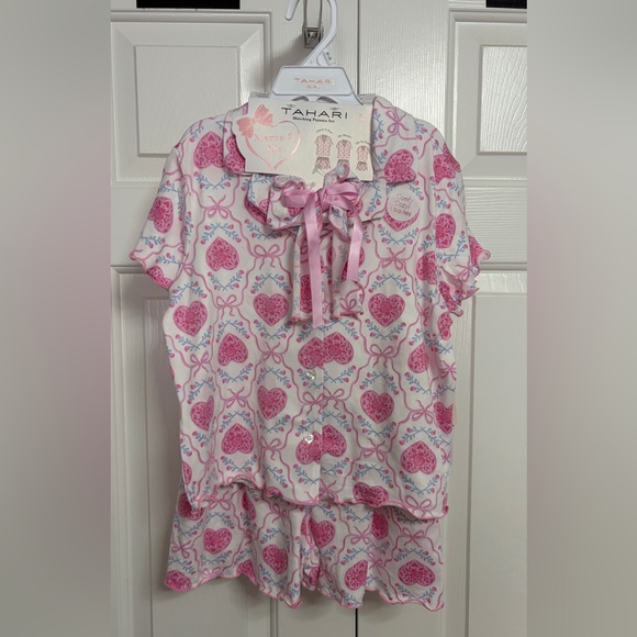 Tahari Girl Mama & Me Mommy & Me Valentine’s Day Heart Pajama Set - Picture 3 of 14